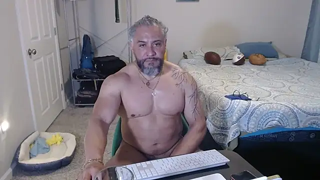 Snapshot of Chacho_1972 chatting on June 2026 10:28:02 AM Chacho 1972 online show from June 2026 10:28:02 AM