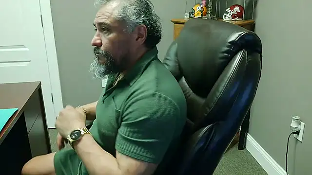 Snapshot of Chacho_1972 chatting on July 2026 12:54:02 PM Chacho 1972 online show from July 2026 12:54:02 PM
