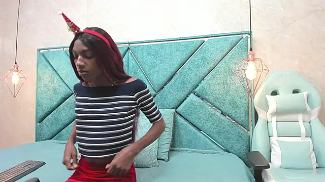 EXOTIC TRANS online show from November 2025 11:43:02 AM