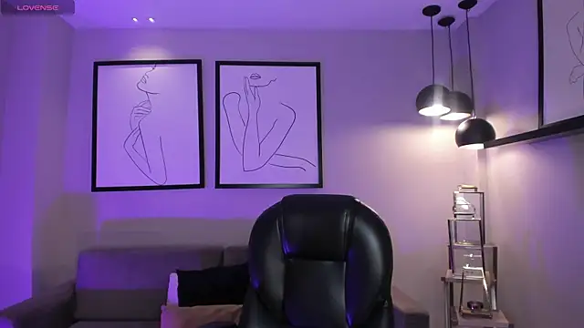 BellaConnorX online show from March 2026 04:30:02 AM