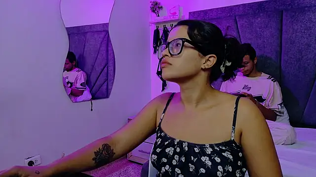 DamianandEva online show from April 2026 12:28:01 PM