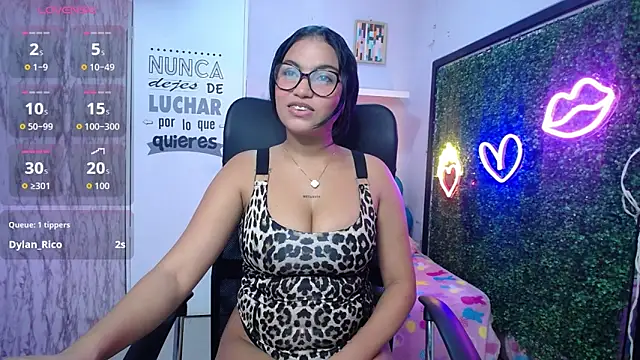 valeria martinez19 online show from November 2025 02:50:02 AM