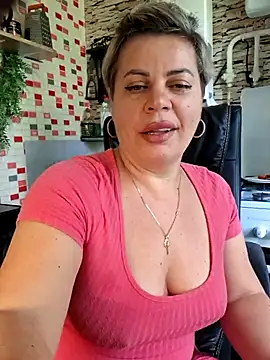 Snapshot of MilkySky chatting on May 2026 10:42:01 AM MilkySky online show from May 2026 10:42:01 AM