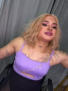 Snapshot of melani_ferraraa_ chatting on July 2026 11:29:02 PM melani ferraraa online show from July 2026 11:29:02 PM