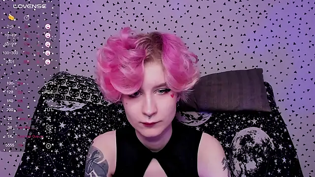 Angel Julles online show from April 2026 07:51:02 PM