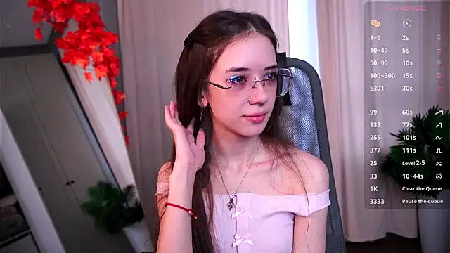 tinyanie online show from November 2025 06:02:01 AM