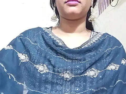 Nancy queen001 online show from December 2025 05:21:01 PM