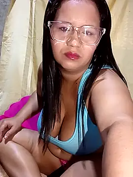 meliza87 online show from December 2025 12:25:02 PM