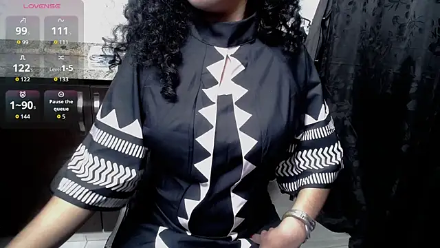 Snapshot of umatrayi_ chatting on November 2025 12:08:02 PM umatrayi online show from November 2025 12:08:02 PM