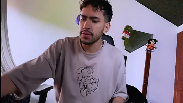 3v1l online show from December 2025 07:10:01 PM