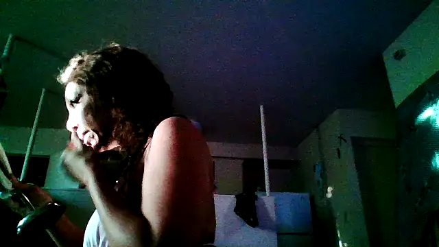 Juicyapplecandy online show from June 2026 10:41:02 AM