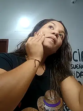 Snapshot of Samaraa_Lee chatting on November 2025 11:43:02 AM Samaraa Lee online show from November 2025 11:43:02 AM