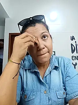 Snapshot of Samaraa_Lee chatting on November 2025 11:24:02 AM Samaraa Lee online show from November 2025 11:24:02 AM