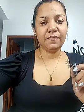 Snapshot of Samaraa_Lee chatting on December 2025 11:37:01 AM Samaraa Lee online show from December 2025 11:37:01 AM