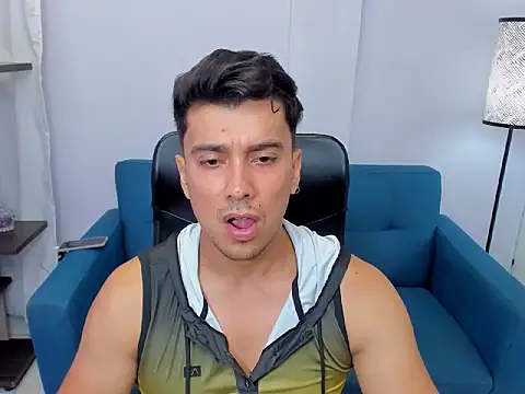 MorganRa online show from November 2025 05:34:01 PM