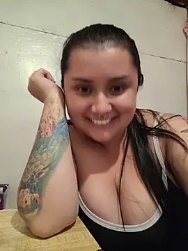 Snapshot of CurvyNoir chatting on May 2026 03:26:01 AM CurvyNoir online show from May 2026 03:26:01 AM