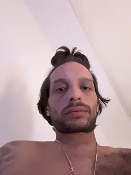 Snapshot of Zaskeee chatting on November 2025 02:24:02 AM Zaskeee online show from November 2025 02:24:02 AM