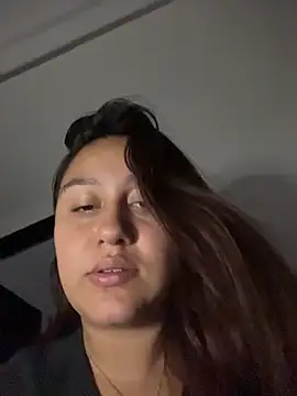 Saray lo online show from November 2025 10:42:02 PM