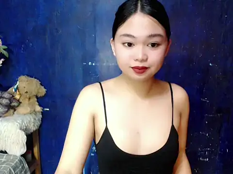 lustfullakim online show from January 2026 01:26:01 PM