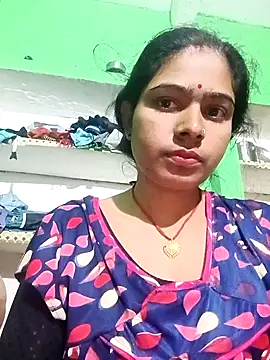 Snapshot of Rsr-1 chatting on November 2025 11:04:02 PM Rsr-1 online show from November 2025 11:04:02 PM