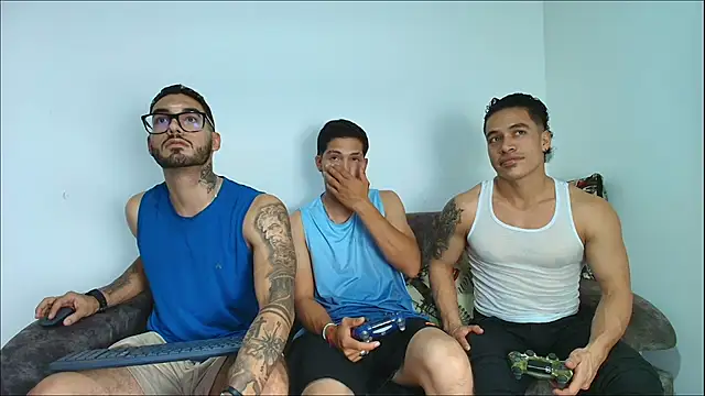 thebadboys05 online show from November 2025 04:45:02 AM