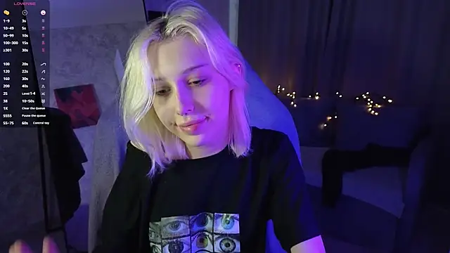 Snapshot of goth__tv chatting on November 2025 12:09:02 PM goth tv online show from November 2025 12:09:02 PM