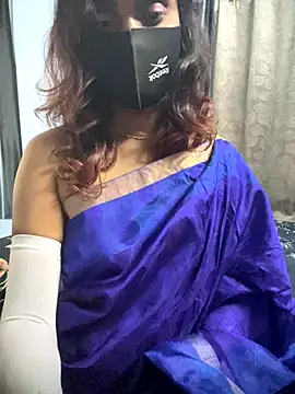 Queen-dhivya online show from November 2025 04:18:02 AM