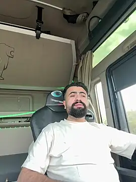 Snapshot of JanSy0 chatting on April 2026 07:53:01 AM JanSy0 online show from April 2026 07:53:01 AM