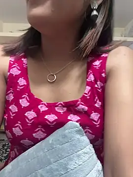 Snapshot of maira_33 chatting on August 2026 02:00:02 PM maira 33 online show from August 2026 02:00:02 PM