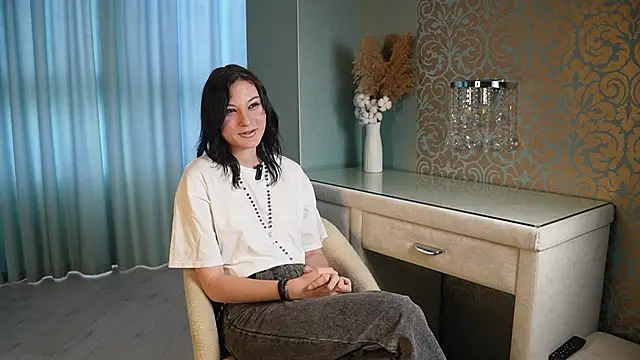 Snapshot of DawnaSeres chatting on November 2025 04:01:02 AM DawnaSeres online show from November 2025 04:01:02 AM