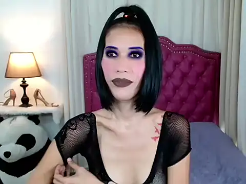 bellaUtops online show from November 2025 04:34:02 AM