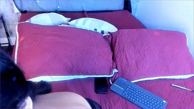 Snapshot of Hela_Strossner chatting on November 2025 01:29:02 PM Hela Strossner online show from November 2025 01:29:02 PM