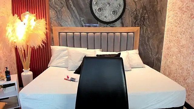 Valery Shadey online show from November 2025 07:18:01 PM