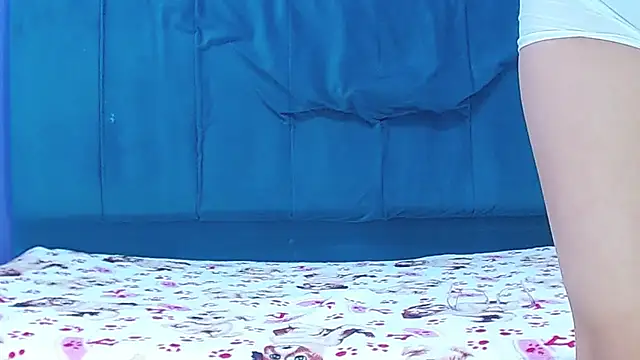 Snapshot of aperlacandycm01 chatting on November 2025 03:50:02 AM aperlacandycm01 online show from November 2025 03:50:02 AM