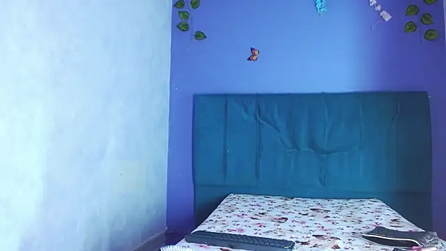 Snapshot of aperlacandycm01 chatting on November 2025 04:22:01 AM aperlacandycm01 online show from November 2025 04:22:01 AM