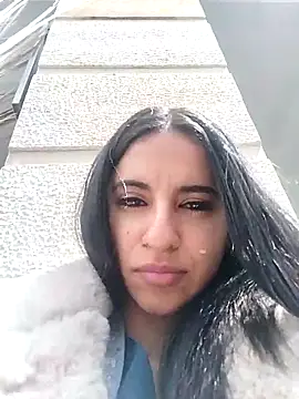 catalinamunoz online show from November 2025 05:12:01 PM