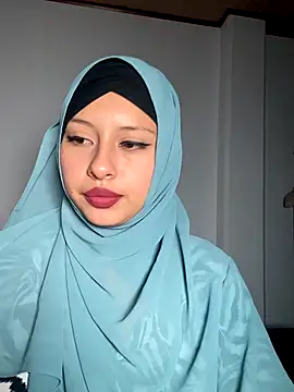 Melek Seraya online show from November 2025 10:22:02 PM