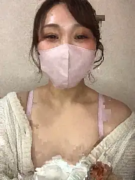 Snapshot of reika33 chatting on November 2025 11:21:02 AM reika33 online show from November 2025 11:21:02 AM