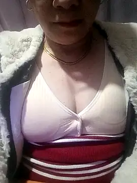 small-house123 online show from December 2025 07:55:01 PM