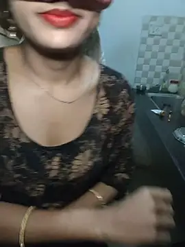 baby Cpl21 online show from February 2026 12:39:01 AM