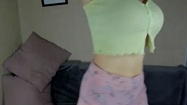 Zorianaa online show from November 2025 09:35:02 PM