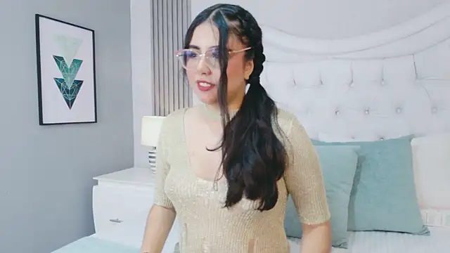 ScarlettPetrova online show from March 2026 11:38:01 AM