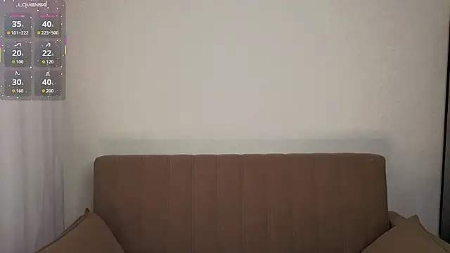 Violet Johnsonn online show from April 2026 06:11:02 AM