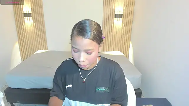 Snapshot of ValentinaRose4 chatting on December 2025 11:26:02 AM ValentinaRose4 online show from December 2025 11:26:02 AM