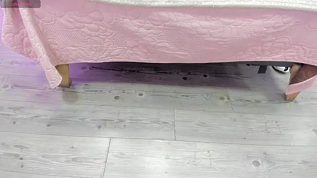 Snapshot of kendra_london chatting on November 2025 11:21:01 AM kendra london online show from November 2025 11:21:01 AM