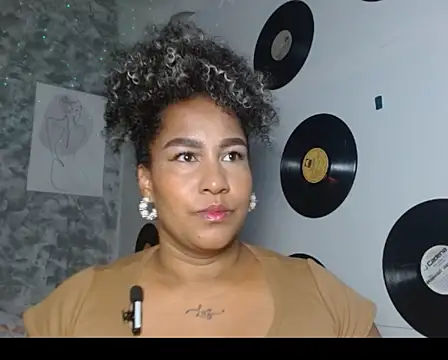 Snapshot of Ambar_foxy chatting on November 2025 08:05:01 PM Ambar foxy online show from November 2025 08:05:01 PM