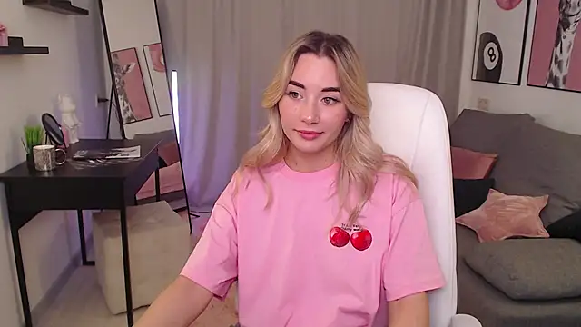 Rosie Mac online show from November 2025 01:04:01 AM