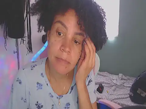 Snapshot of shayna_cute chatting on July 2026 09:11:01 PM shayna cute online show from July 2026 09:11:01 PM