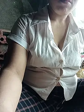 Snapshot of Sara_pusyy chatting on July 2026 03:45:01 AM Sara pusyy online show from July 2026 03:45:01 AM