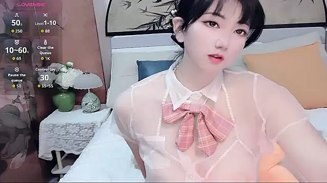 Ella99 online show from December 2025 01:53:01 PM